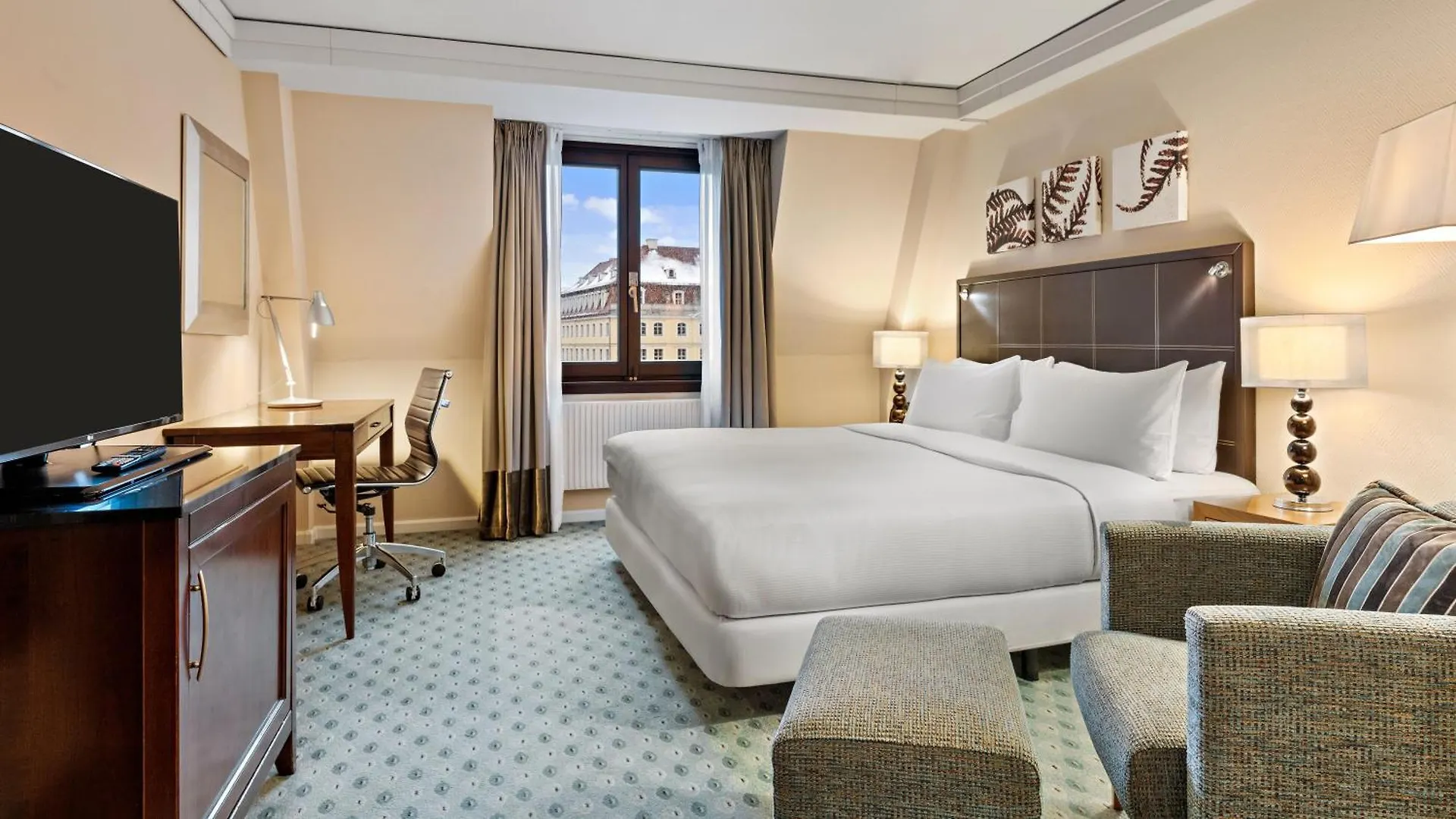 Hilton Dresden An Der Frauenkirche Hotell