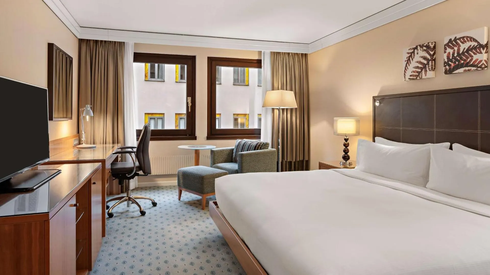 ****  Hilton Dresden An Der Frauenkirche Hotel Germany